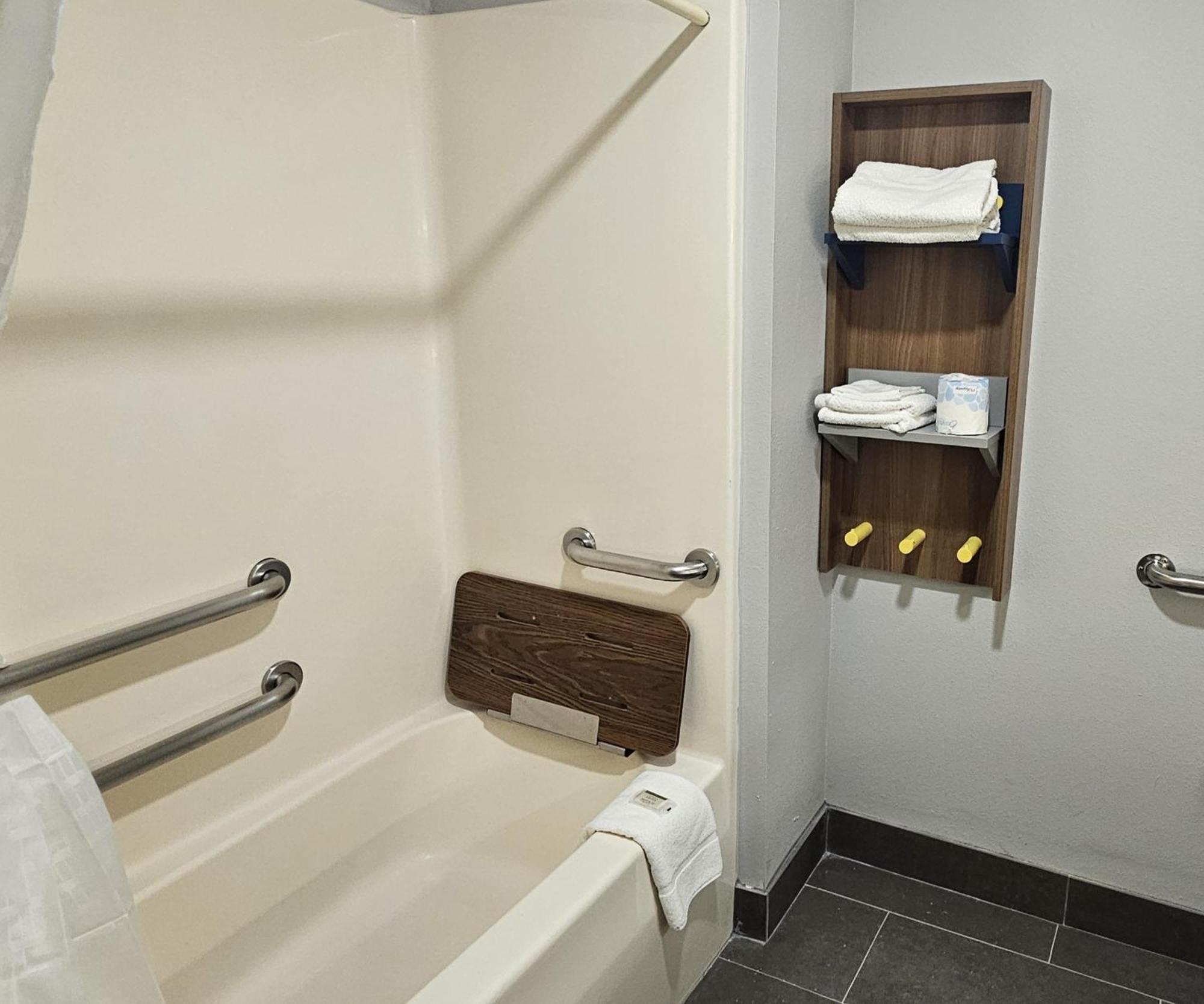 Microtel Inn & Suites By Wyndham Tulsa - Catoosa Route 66 Luaran gambar