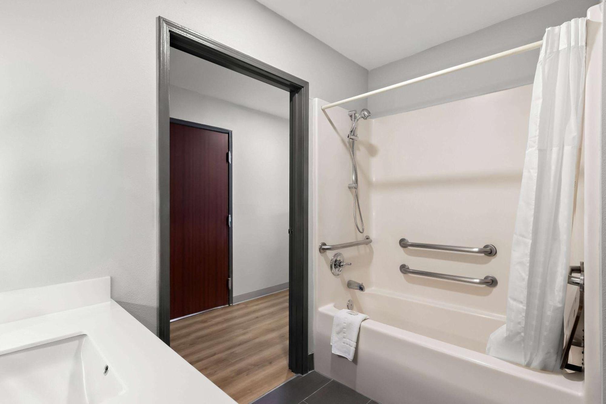 Microtel Inn & Suites By Wyndham Tulsa - Catoosa Route 66 Luaran gambar